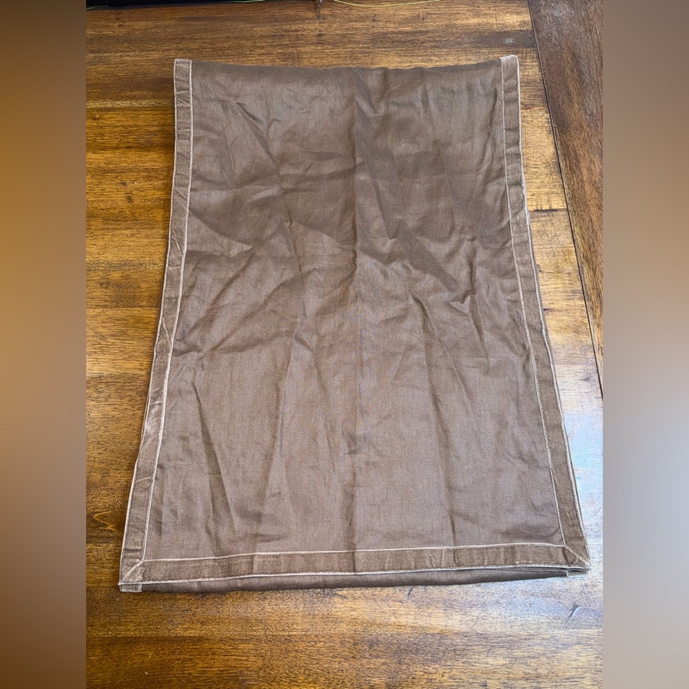 Pottery Barn 100% Linen Table Runner